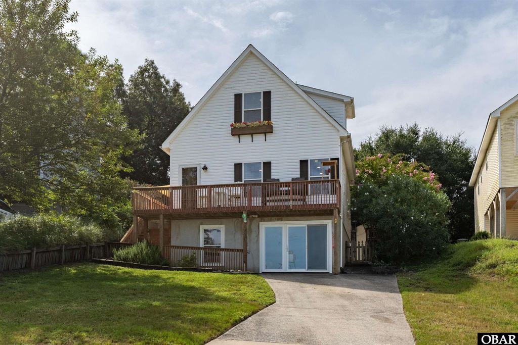 Image 44 of property listing at 1207 Harbour View Drive, Kill Devil Hills, NC 27948