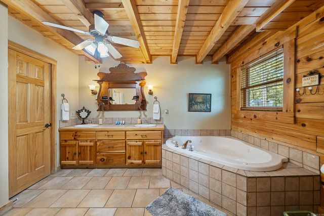 1415 Lakeshore Drive, Hot Springs, AR 71913