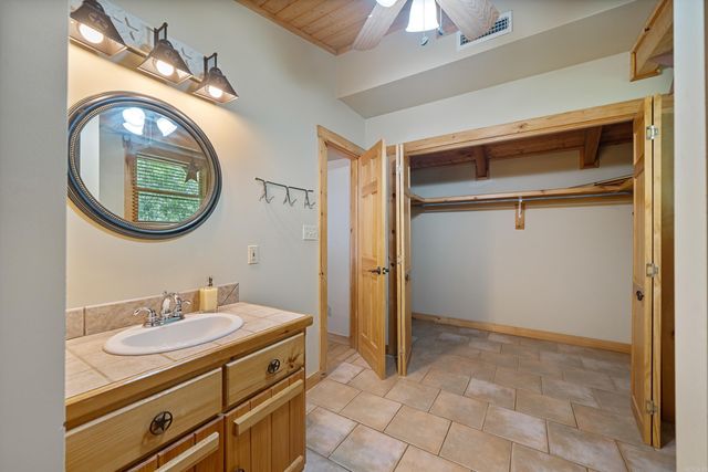 1415 Lakeshore Drive, Hot Springs, AR 71913