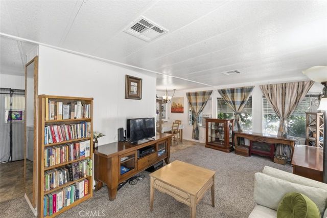 21001 Plummer 75, Chatsworth, CA 91311