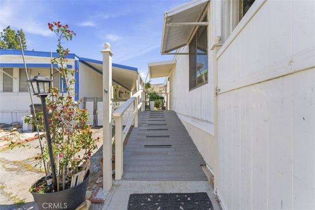 21001 Plummer 75, Chatsworth, CA 91311