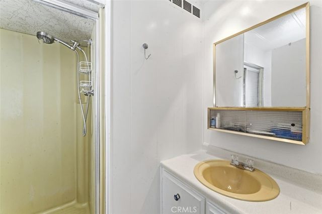 21001 Plummer 75, Chatsworth, CA 91311