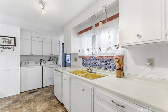 21001 Plummer 75, Chatsworth, CA 91311