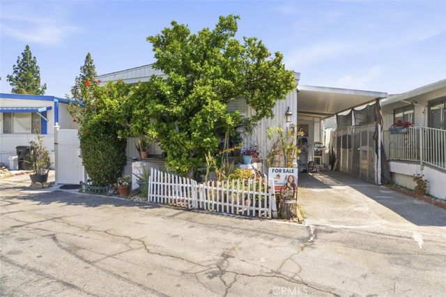 21001 Plummer 75, Chatsworth, CA 91311