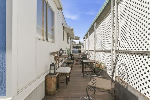21001 Plummer 75, Chatsworth, CA 91311
