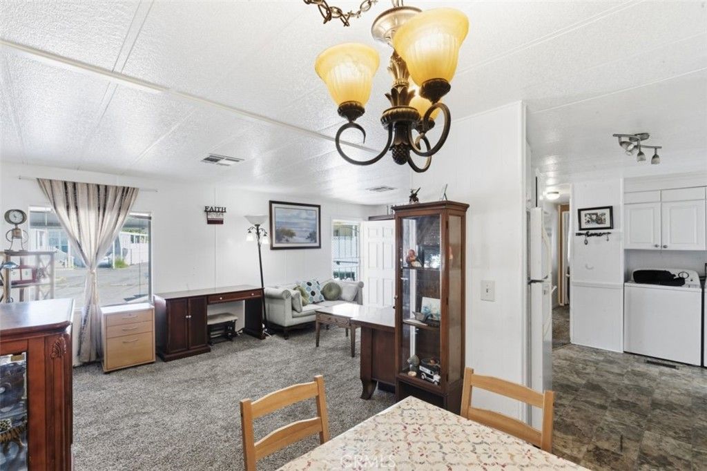 21001 Plummer 75, Chatsworth, CA 91311