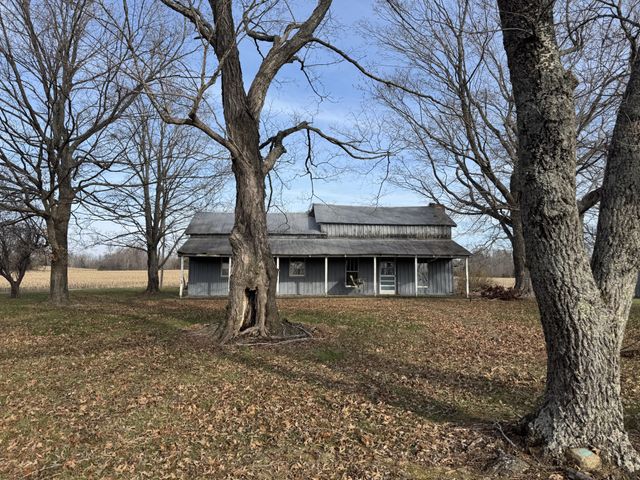 738 Keel Hollow Rd, Dover, TN 37058