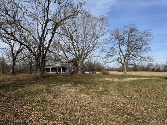 738 Keel Hollow Rd, Dover, TN 37058