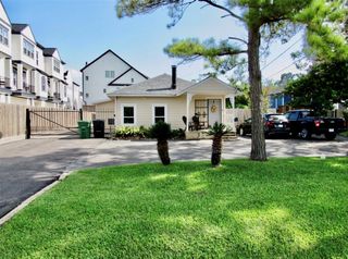 1126 W 22nd Street, Houston, TX 77008
