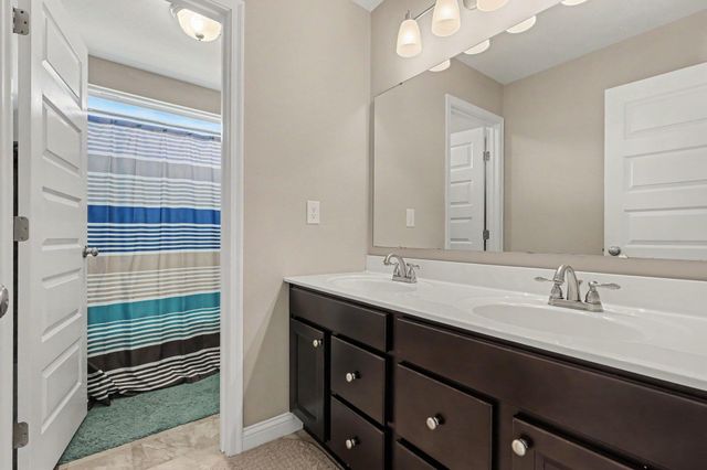 3108 Bentgrass Way, Hebron, KY 41048