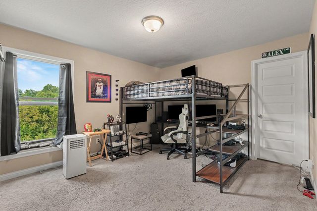 3108 Bentgrass Way, Hebron, KY 41048