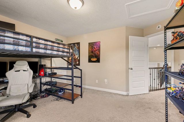 3108 Bentgrass Way, Hebron, KY 41048