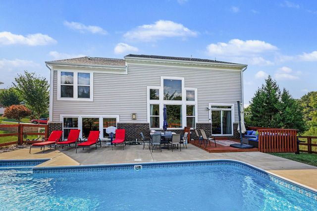 3108 Bentgrass Way, Hebron, KY 41048
