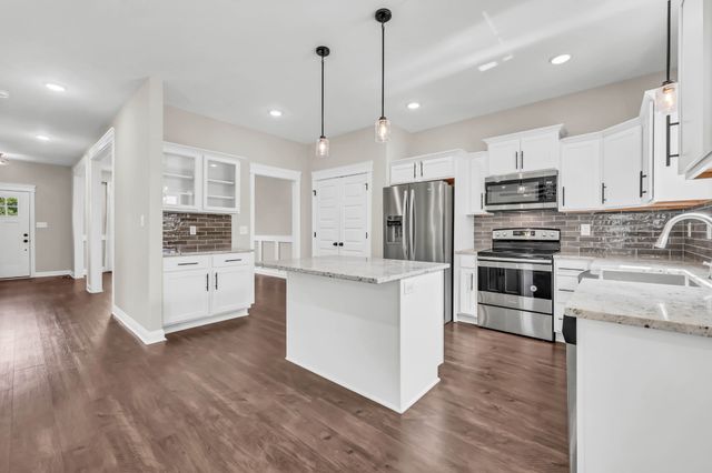 361 Abeline Dr, Clarksville, TN 37043