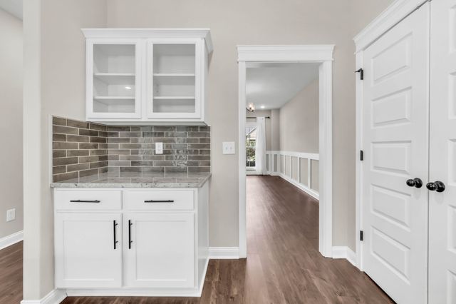 361 Abeline Dr, Clarksville, TN 37043