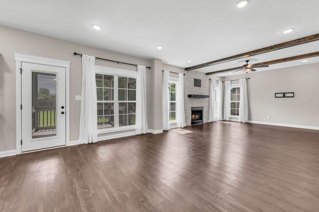 361 Abeline Dr, Clarksville, TN 37043