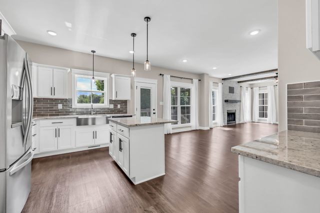 361 Abeline Dr, Clarksville, TN 37043
