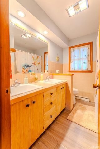 1434 W Rose Drive, Peru, IN 46970