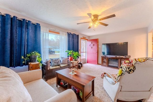 1434 W Rose Drive, Peru, IN 46970