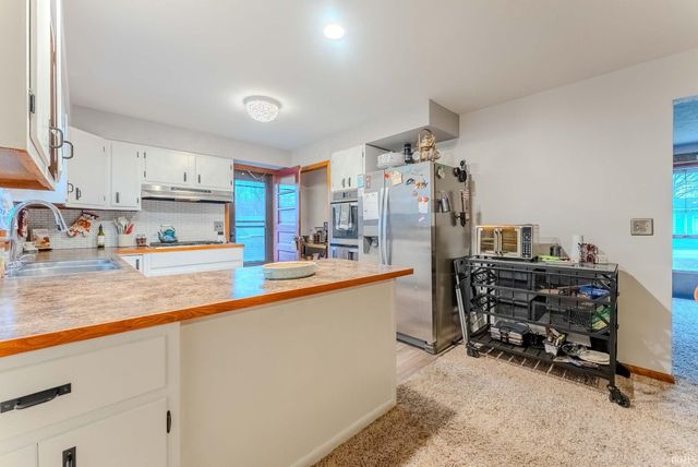 1434 W Rose Drive, Peru, IN 46970