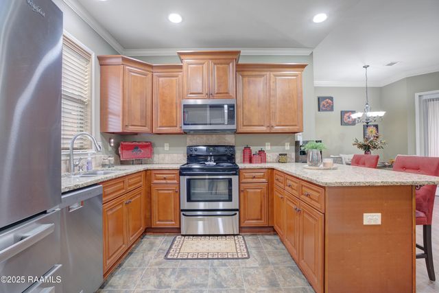 100 Smithville Court, Youngsville, LA 70592