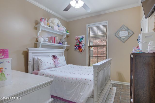 100 Smithville Court, Youngsville, LA 70592