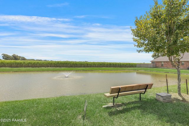 100 Smithville Court, Youngsville, LA 70592