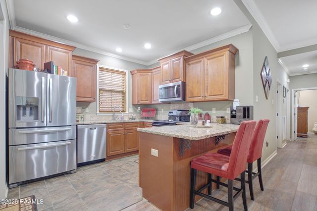 100 Smithville Court, Youngsville, LA 70592