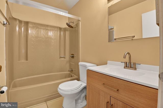 1797 POWDER HORN TER, Woodbridge, VA 22191