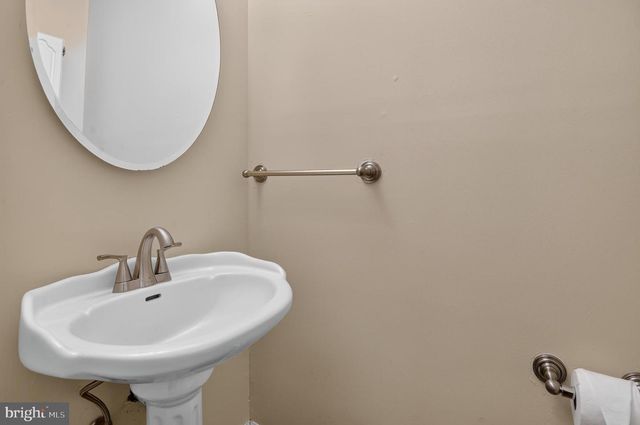1797 POWDER HORN TER, Woodbridge, VA 22191
