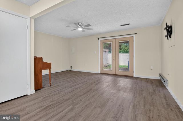 1797 POWDER HORN TER, Woodbridge, VA 22191