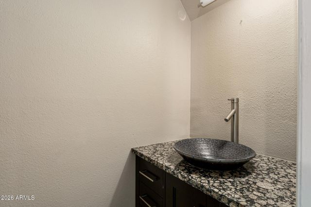 8538 E MCDONALD Drive, Scottsdale, AZ 85250