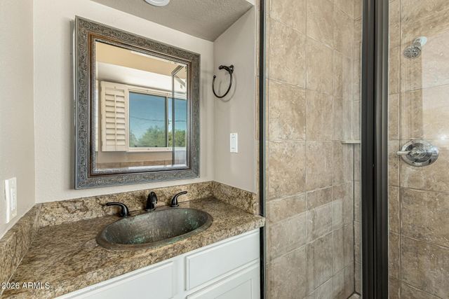 8538 E MCDONALD Drive, Scottsdale, AZ 85250