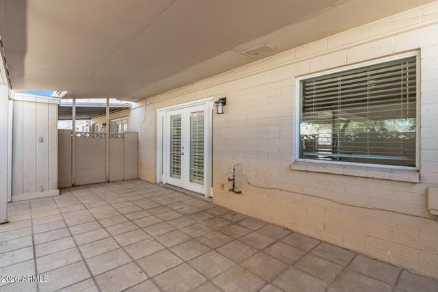 8538 E MCDONALD Drive, Scottsdale, AZ 85250