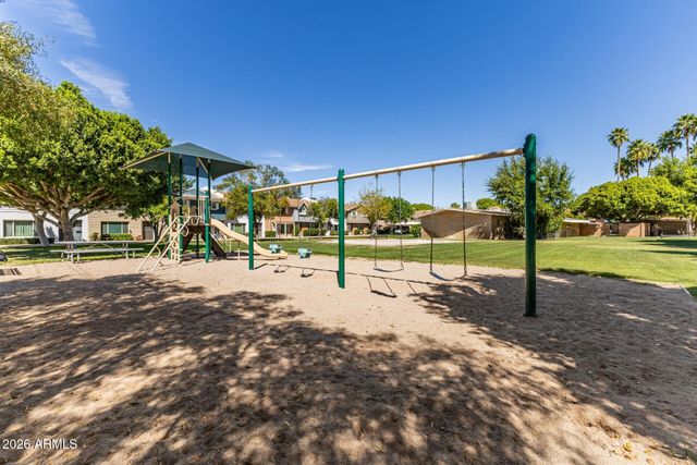 8538 E MCDONALD Drive, Scottsdale, AZ 85250