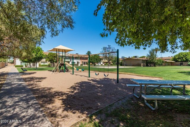 8538 E MCDONALD Drive, Scottsdale, AZ 85250