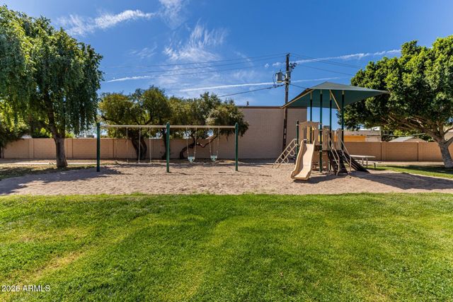 8538 E MCDONALD Drive, Scottsdale, AZ 85250