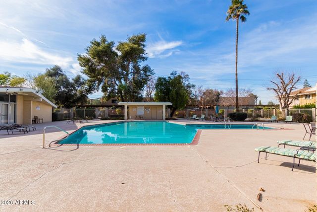 8538 E MCDONALD Drive, Scottsdale, AZ 85250