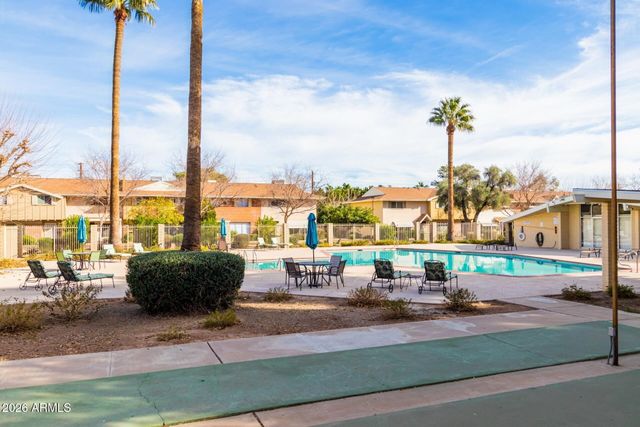 8538 E MCDONALD Drive, Scottsdale, AZ 85250