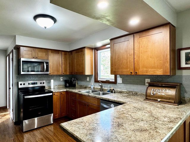 4103 FAIRVIEW ROAD, Larsen, WI 54947