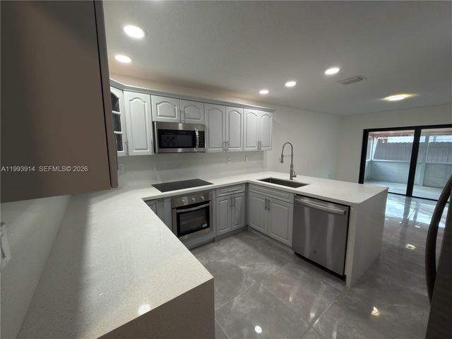 1647 SW 136th Pl, Miami, FL 33175