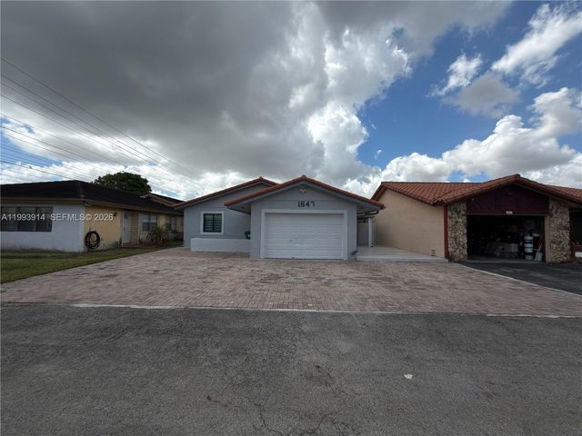 1647 SW 136th Pl, Miami, FL 33175