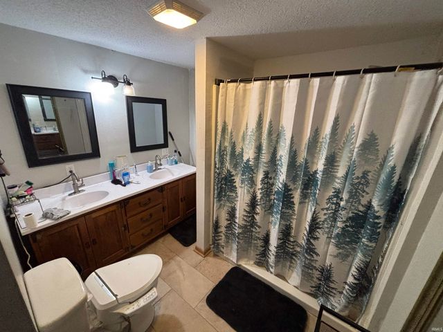 1565 SE State Road 116, Bluffton, IN 46714