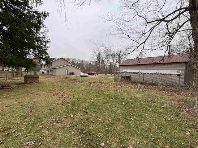 1565 SE State Road 116, Bluffton, IN 46714
