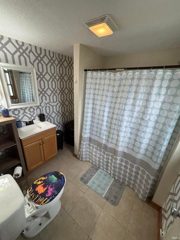 1565 SE State Road 116, Bluffton, IN 46714