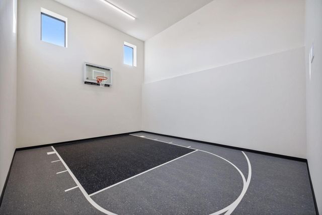 16500 64th Avenue N, Maple Grove, MN 55311