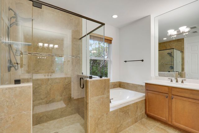 5242 Cambridge Court, Palm Beach Gardens, FL 33418