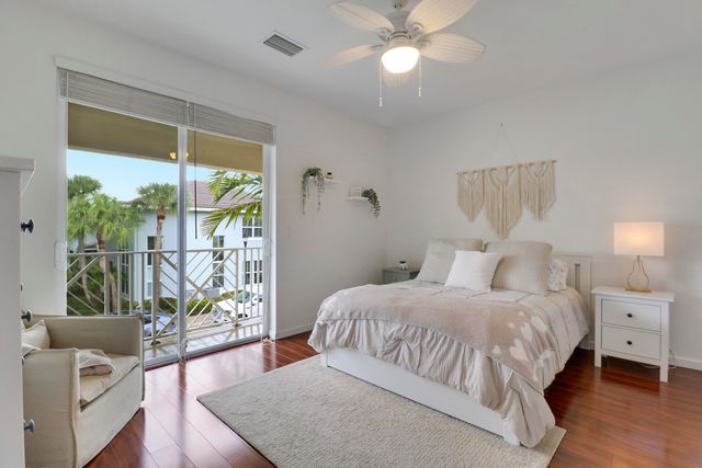 5242 Cambridge Court, Palm Beach Gardens, FL 33418