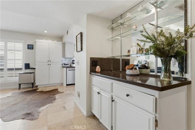 5340 Las Virgenes 11, Calabasas, CA 91302