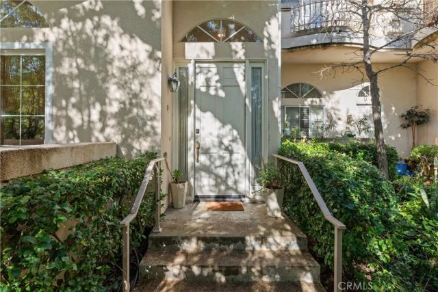 5340 Las Virgenes 11, Calabasas, CA 91302